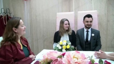 amed - Yabancı çift evlenmek için Türkiye'yi seçti - MUĞLA  Videosu
