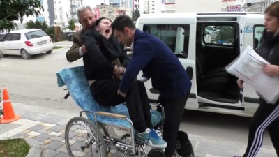 universite sinavi -  Ambulansın çarptığı gencin hayatı karardı  Videosu