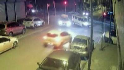 sivil polis -  İstanbul’da film sahnelerini aratmayan gasp kamerada  Videosu