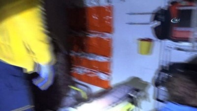 mahsur kaldi -  Mehmetçikten nefes kesen kurtarma operasyonu  Videosu