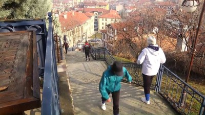 boksor - Milli boksörlerden sokakta antrenman - KASTAMONU Videosu