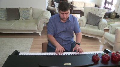 muzik ogretmeni - 'Otizmli müzik dehası'na üniversite yolu - İZMİR  Videosu