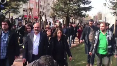 inisiyatif - Terör örgütü elebaşı Öcalan'ın yakalanarak Türkiye'ye getirilmesi - DİYARBAKIR Videosu