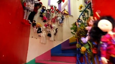 insaat sektoru - Çocukları için yaptığı oyuncak bebekler mesleği oldu - ESKİŞEHİR  Videosu