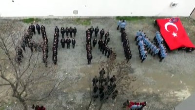 lise ogrenci -  İlçeyi 'Komando Andı' ile inlettiler  Videosu