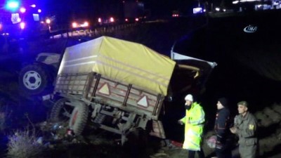 karahisar -  İki otomobil çarpıştı: 2 ölü Videosu