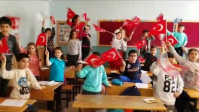 ogretmenler -  Minik öğrencilerden Mehmetçiğe resim ve şiir  Videosu