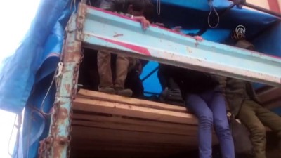 kamyon kasasi - 367 kaçak göçmen yakalandı - ERZURUM  Videosu