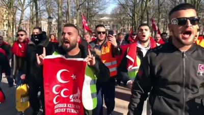 tren istasyonu - Hollanda'da 'TSK’ye destek, PKK’yı protesto' yürüyüşü - LAHEY Videosu