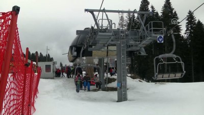kar kalinligi - Ilgaz'da hafta sonu yoğunluğu yaşanıyor - KASTAMONU  Videosu