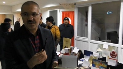 hediyelik esya -  Kendisine gelen hediyeleri Mehmetçik için satışa çıkardı  Videosu