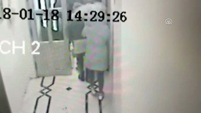 hirsiz - Şemsiyeli hırsızlar güvenlik kamerasında - ANKARA Videosu