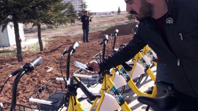 sosyal tesis - Üniversiteliler 'akıllı bisiklet' ile kampüs yollarında - KARAMAN  Videosu