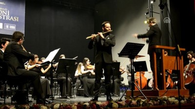 orkestra sefi - Bursa'da 'Flütün Büyüsü' konseri  Videosu
