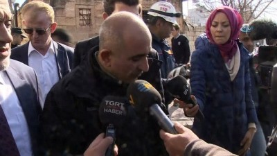 zeytinli -  Kilis'e 3 roket düştü:4 yaralı  Videosu