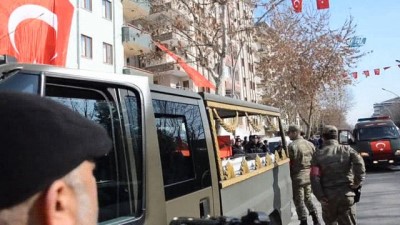 tatarli -  Şehit Miraç Gürhan son kez evine getirildi  Videosu