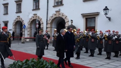 askeri toren - Sırbistan Cumhurbaşkanı Vucic Avusturya’da - VİYANA Videosu