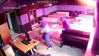  Üniversitede doğalgaz yangınının çıkış anı kamerada