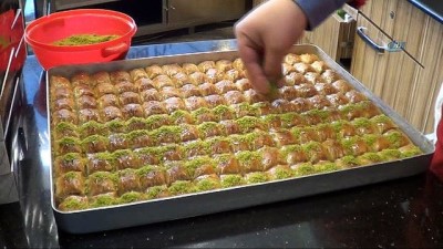 beraberlik -  Balıkesir’den Afrin kahramanlarına 150 kilo baklava  Videosu