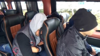 kacak gocmen -  Durdurulan otobüste 41 kaçak yakalandı  Videosu
