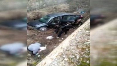 amator kamera -  Kontrolden çıkan araç dereye uçtu  Videosu