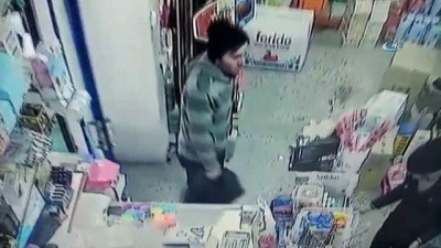sadaka kutusu -  Yaşlı adamın telefon hırsızlığı kamerada  Videosu