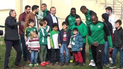 forma - Bursaspor, Galatarasay maçı öncesi moral depoladı  Videosu
