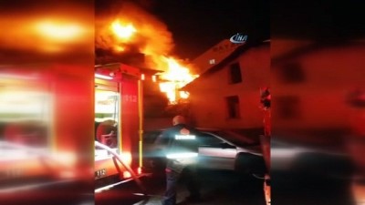 sparta -  Isparta’da ahşap ev alev alev yandı Videosu