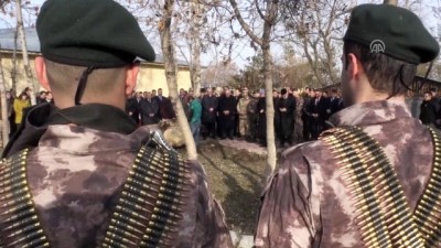 kurban kesimi - PÖH'ler dualarla Afrin'e uğurlandı - VAN  Videosu