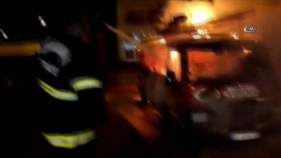 ekmek teknesi -  Seyyar minibüs alev alev yandı, ekmek teknesi kül oldu  Videosu