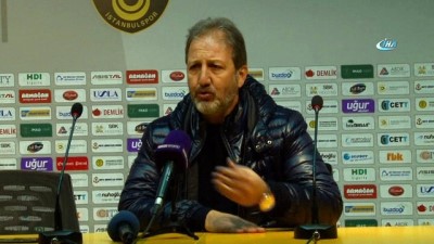 istanbulspor - Taner Taşkın: “Manisaspor’a ligden düştü gözüyle bakıp çok rahat düdük çalıyorlar” Videosu