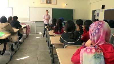 ortaogretim - Çermikli kızlar okullaşmada erkekleri geçti - DİYARBAKIR  Videosu