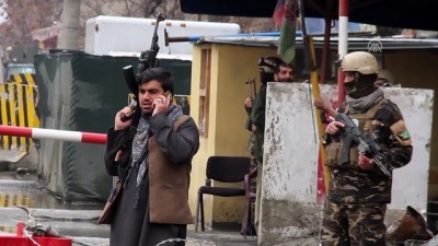 polis karakolu - Afganistan'ın güneyinde çifte saldırı: 2 ölü, 10 yaralı - KABİL  Videosu