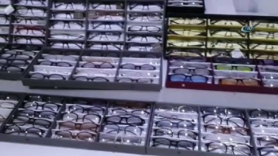 hirsiz -  Gözlük hırsızları yakayı ele verdi  Videosu