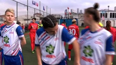 cocuk istismari -  Kadın futbolcular, maça çıkmadan ‘Cinsel istismara hayır’ pankartı açtı  Videosu