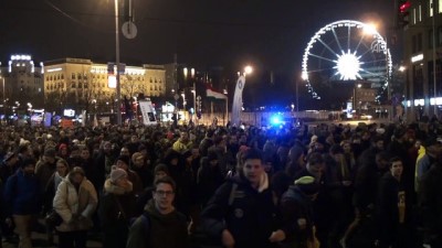 ozgurluk - Macaristan'da eğitim politikası protestosu - BUDAPEŞTE  Videosu