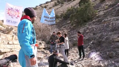 parasutle atlama - 'Sakin kent Uzundere' ekstrem sporcularının gözdesi - ERZURUM  Videosu