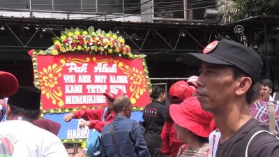 temyiz - Cakarta'nın eski valisi Ahok'un taraftarları ve karşıtları gösteri düzenledi - CAKARTA  Videosu