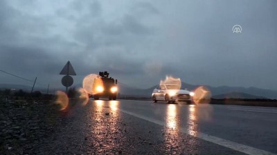 arac konvoyu - JÖH ve PÖH ekipleri sınıra sevk edildi - HATAY Videosu