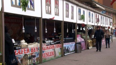 yagmurlu -  Türkiye’nin yöresel tatlarını alışveriş merkezine taşıdılar Videosu