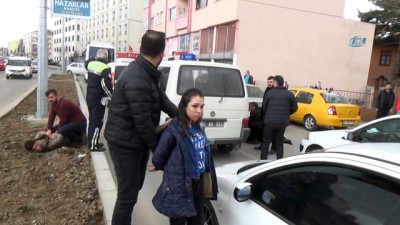 kiz arkadas -  Belediyenin resmi aracını çalan hırsızlara operasyon anbean kameralara yansıdı  Videosu