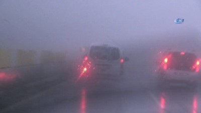  Bolu Dağı’nda yoğun sis ve yağmur etkili oluyor