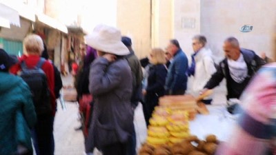 protesto -  - Kapanan Kıyamet Kilisesi Açıldı  Videosu