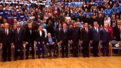 yaris - Osman Aşkın Bak, ENKA ödül törenine katıldı Videosu