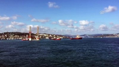 petrol platformu - Petrol platformu taşıyan gemi İstanbul Boğazı'ndan (2) - İSTANBUL Videosu