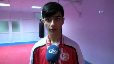 lise ogrencisi -  Ailesi bırak dedi, o Türkiye şampiyonu oldu  Videosu