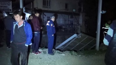 kanald -  Hastaneye giderken kaza yaptılar: 4 yaralı  Videosu