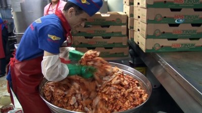 isaf -  Türk mutfağına tavuk kanadını kazandıran firmaya plaket Videosu