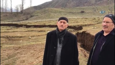 toprak kaymasi -  365 nüfuslu köyde korkutan heyelan  Videosu