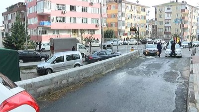 tekstil iscisi -  İstanbul'da vahşet...Boşanmak üzere olduğu karısının boğazını sokak ortasında kesti Videosu